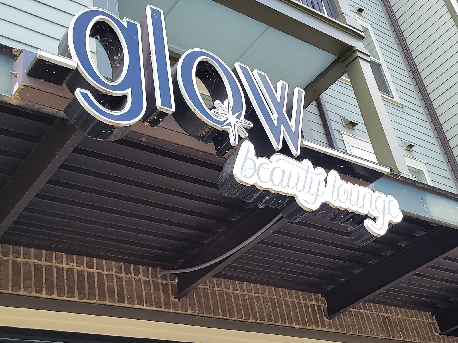 Glow Beauty Lounge nail photo 2